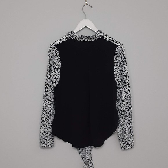 MICHAEL KORS | Front Tie Button Down Blouse - Picture 13 of 16